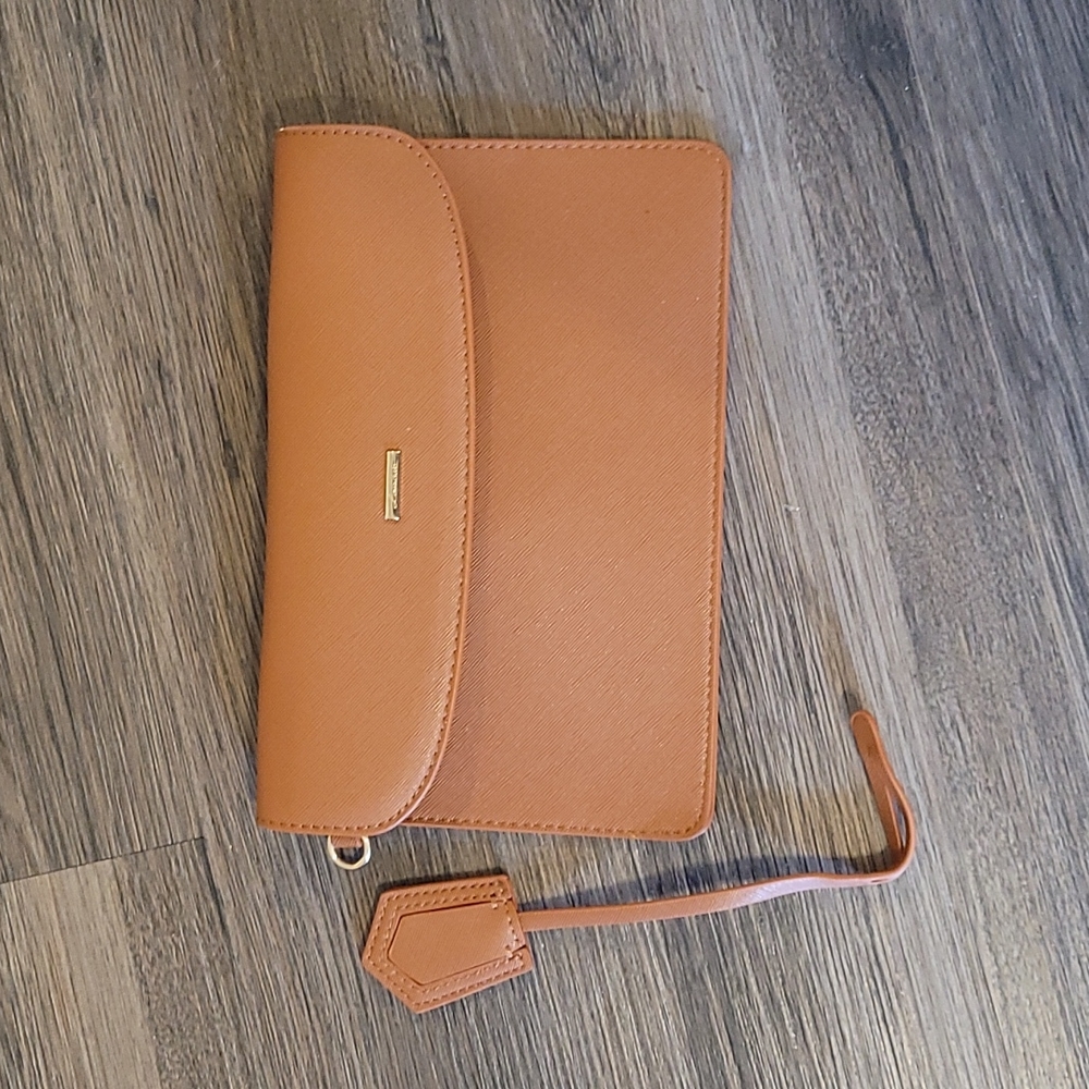Lovevook Brown Clutch